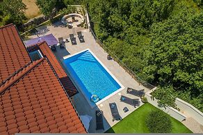 Villa Meraviglia With Private Pool