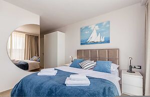 Villa Vista With Private Pool and Sauna