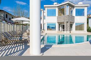 Villa Piano With sea View