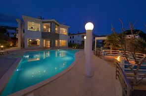 Villa Piano With sea View