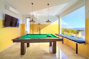 Villa Piano With sea View