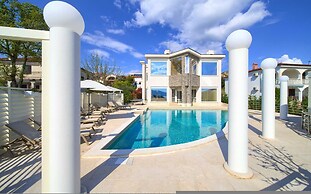 Villa Piano With sea View