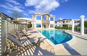 Villa Piano With sea View
