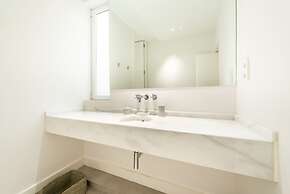 Barco Design 1-bedroom apt in Malasa a