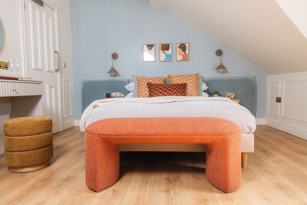 Coastal Location - Sleeps 6 & Pet Friendly