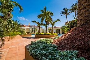 1 MIN Walk 2 Arashi Beach Suite w Roofdeck Pool