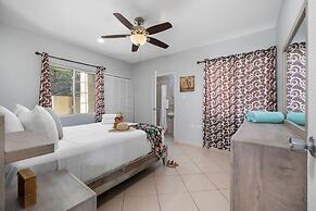 NEW 2BR 2BA Gated Community w Pool Palm Beach