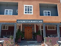 BANANERAIE HOUSE