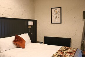 Black Dog Inn