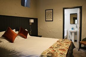 Black Dog Inn