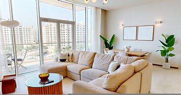 Tiara Residences Stay on the Beach 2 Beds