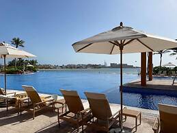 2 BD Tiara Palm Views Beach Pool Amazing Views