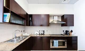 2 BD Tiara Palm Views Beach Pool Amazing Views