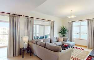 Al Dabas Beach Views 3BD Sleeps 6 Beachfront