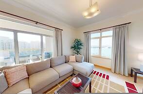Al Dabas Beach Views 3BD Sleeps 6 Beachfront