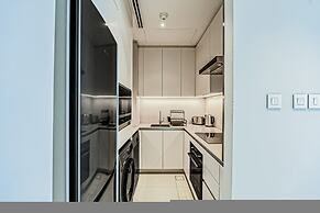 Luxury at JBR Jumeirah Gate Tower 1