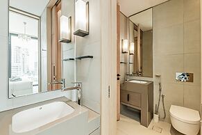 Luxury at JBR Jumeirah Gate Tower 1
