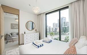 Luxury at JBR Jumeirah Gate Tower 1