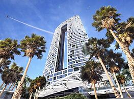 Luxury at JBR Jumeirah Gate Tower 1