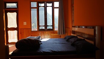 Raila Home Stay