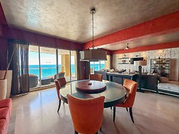 Tranquil Tides Oceanfront Family Oasis
