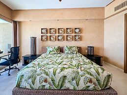 Tranquil Tides Oceanfront Family Oasis