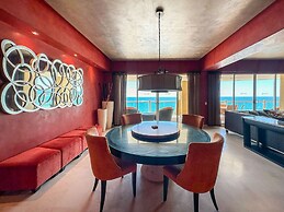 Tranquil Tides Oceanfront Family Oasis