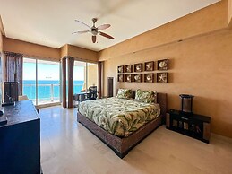 Tranquil Tides Oceanfront Family Oasis