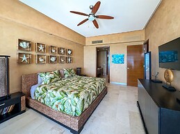 Tranquil Tides Oceanfront Family Oasis