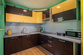 Colourful Seaview Apartment