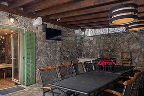 Villa Okra With Pool