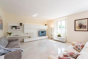 Life View Luxury Apartment