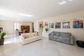 Life View Luxury Apartment