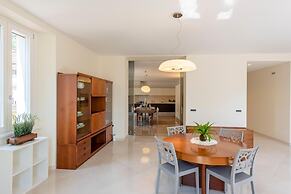 Life View Luxury Apartment