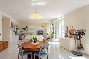 Life View Luxury Apartment