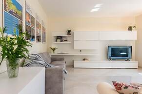 Life View Luxury Apartment