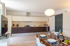 Life View Luxury Apartment