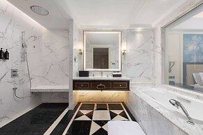Wyndham Taian West