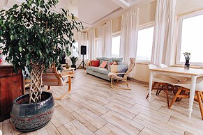 Guest House Residencial REAL