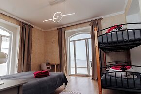 Guest House Residencial REAL