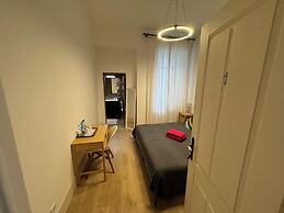 Guest House Residencial REAL