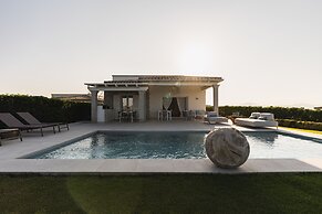 Villa Blue Sphere by Wonderful Italy