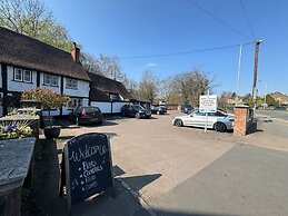 OYO The Greyhound Inn