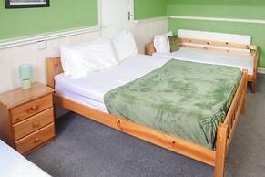 OYO Meadows Way Guest House