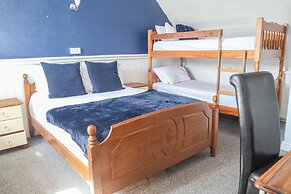 OYO Meadows Way Guest House