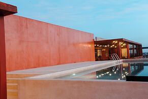EVERGLADES SUITES