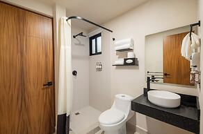 EVERGLADES SUITES