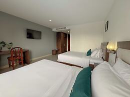 Vrest Hotel