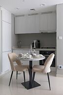 Modern 1BR in Business Bay