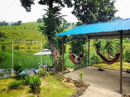 Lake Wave Cottage & Resturent